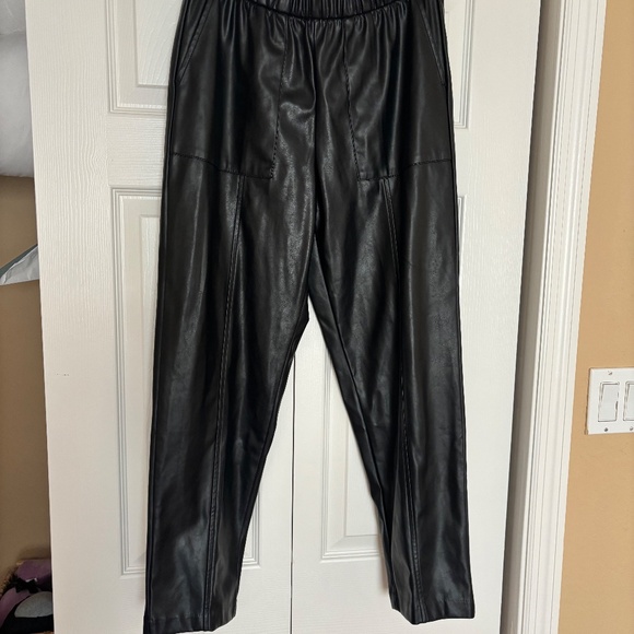 GAP High Rise Vegan Leather Straight Pull-On Pants - Picture 3 of 7